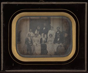 Portrait de groupe de dix membres du Cercle d
